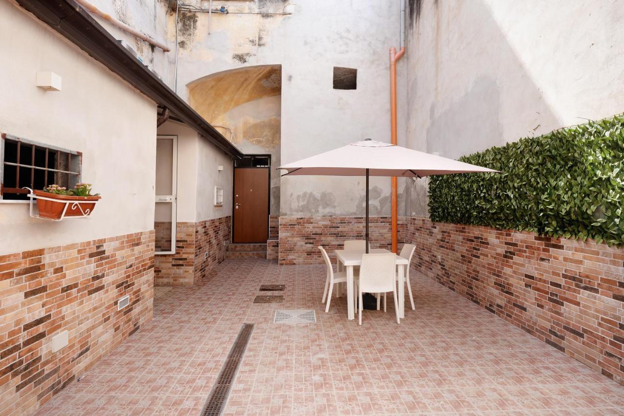 Casa Davide Lejlighed Torre Annunziata Eksteriør billede